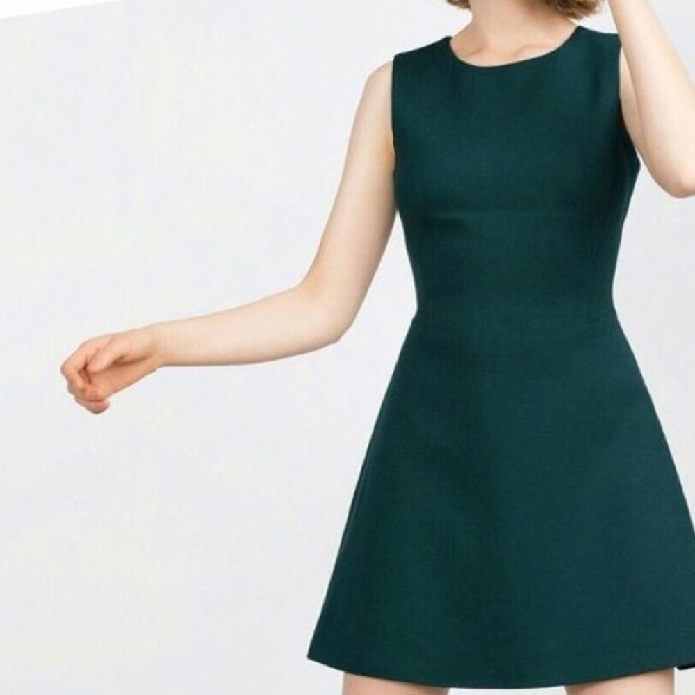 Elegant Teal Sleeveless Dress